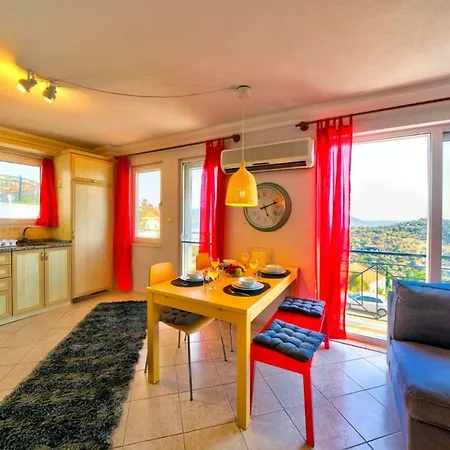 Apartment Ada
